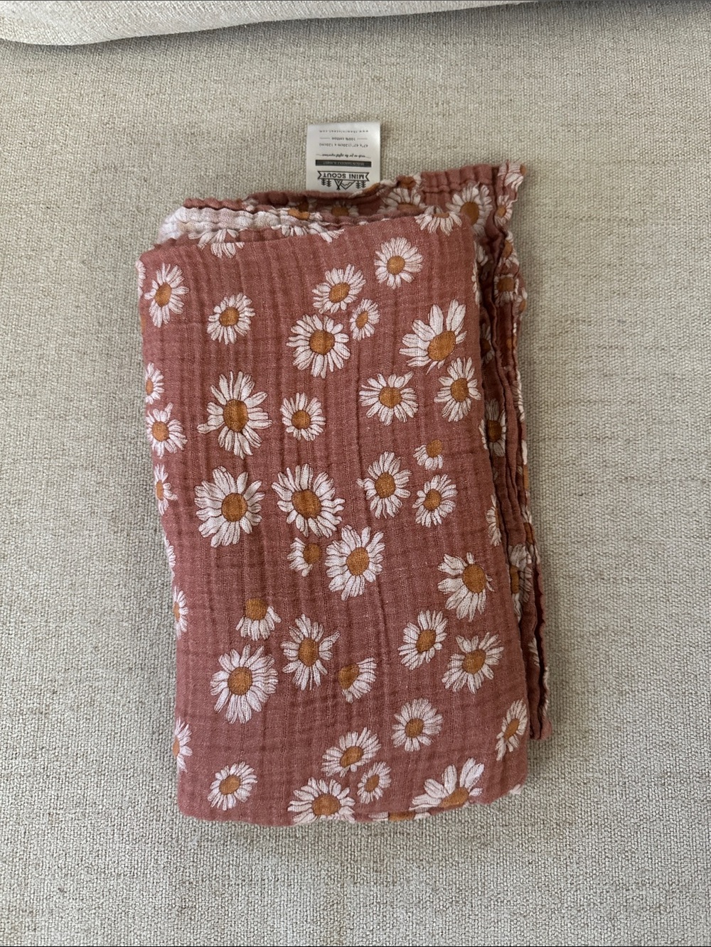 Muslin Daisy Swaddle Blanket - Rose by